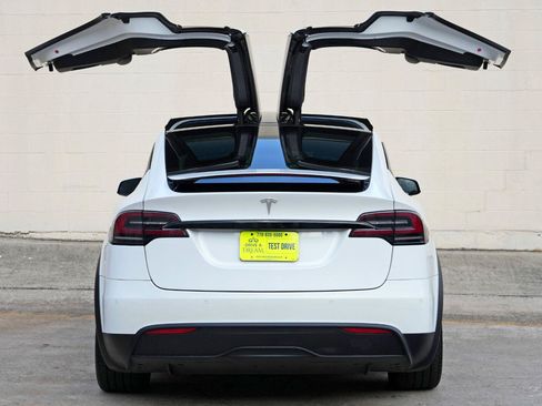 Used 2022 Tesla Model X AWD/4WD image 56