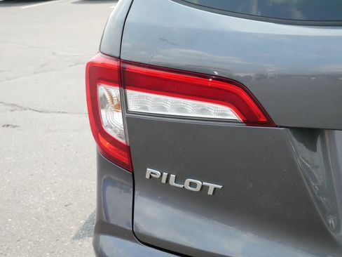 Used 2022 Honda Pilot Touring image 17