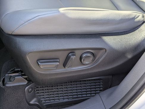 Used 2023 Toyota Sienna XLE image 13