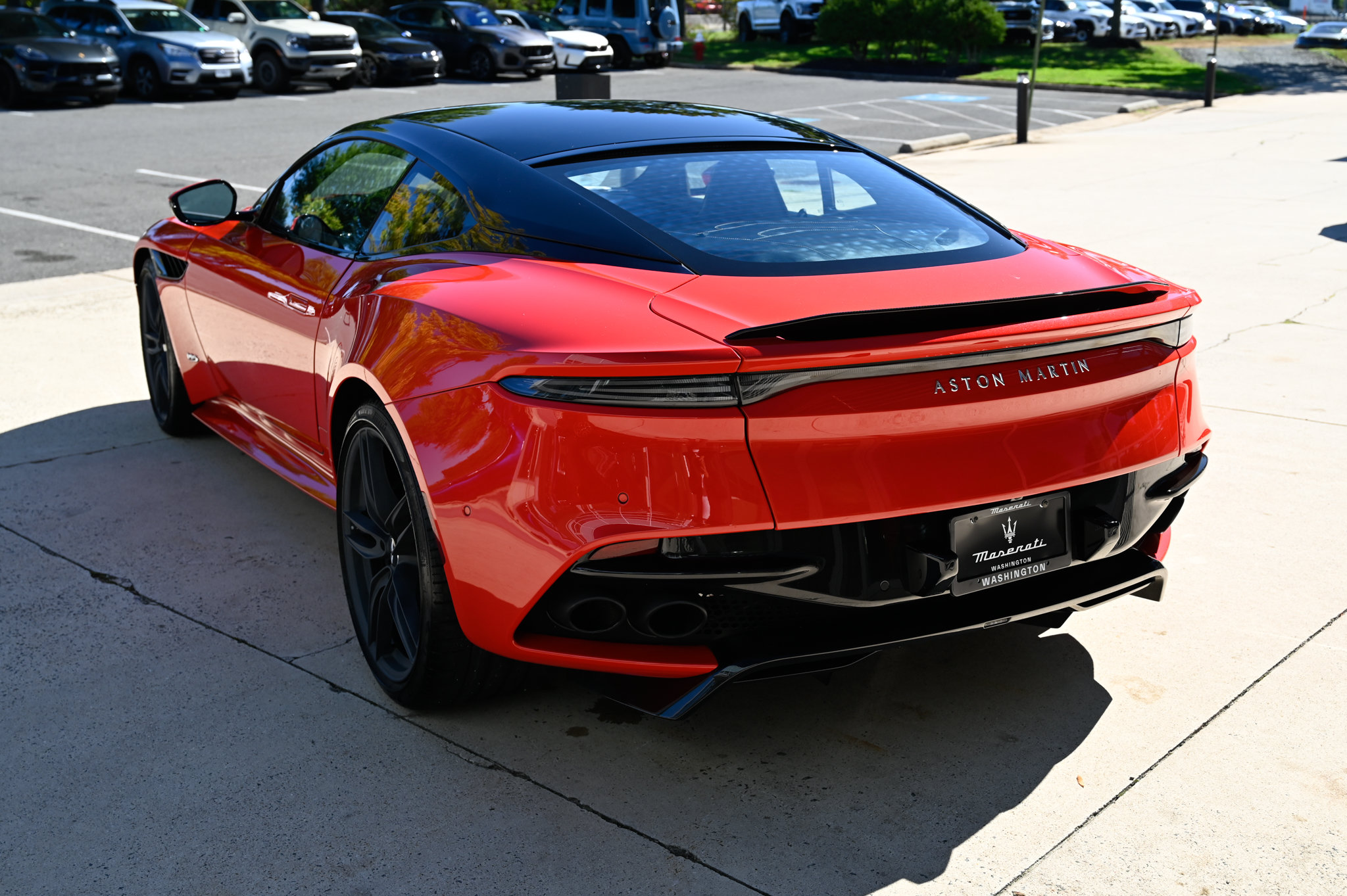 Used 2020 Aston Martin DBS Superleggera RWD image 7
