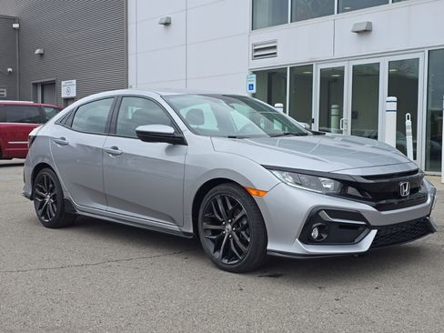 Used 2020 Honda Civic Sport image 3
