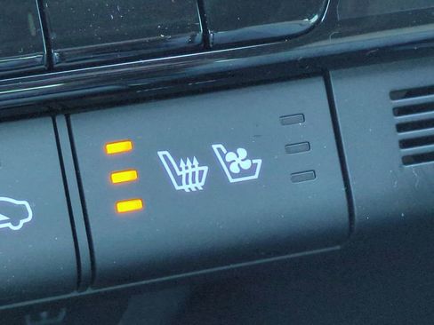 New 2026 Hyundai Elantra Limited image 27