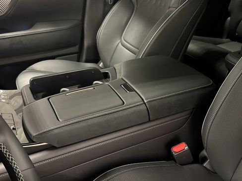 New 2026 INFINITI QX80 Autograph w/ Premium Cargo Package image 21