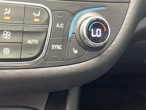 Used 2024 Chevrolet Malibu LT FWD image 22