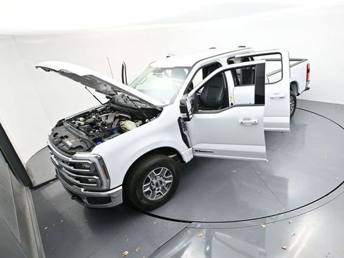 New 2026 Ford F250 Lariat RWD image 36