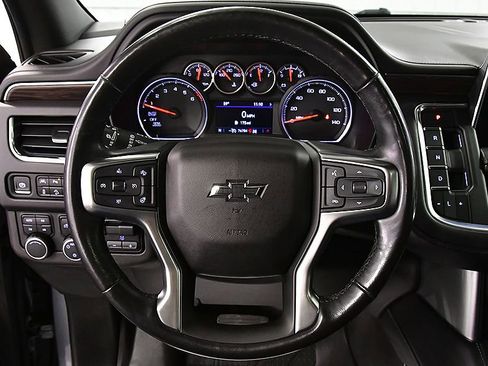 Used 2021 Chevrolet Tahoe Z71 w/ Z71 Signature Package AWD/4WD image 18