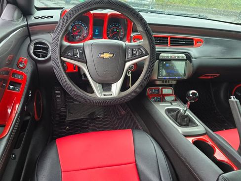 Used 2013 Chevrolet Camaro SS w/ SS Performance Package RWD image 5