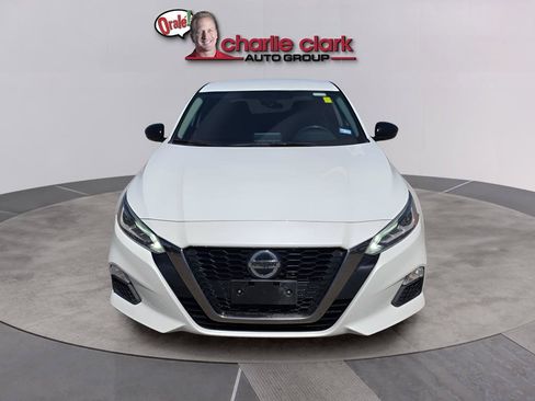 Used 2022 Nissan Altima 2.5 SR FWD image 8