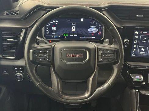 Used 2022 GMC Sierra 1500 AT4 w/ AT4 Preferred Package AWD/4WD image 11