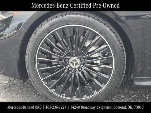 Used 2024 Mercedes-Benz CLE 300 4MATIC Cabriolet image 10