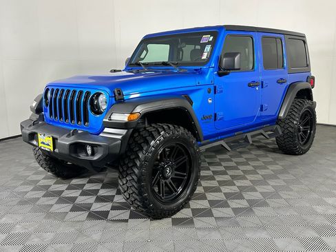 Used 2021 Jeep Wrangler Unlimited Sport image 14