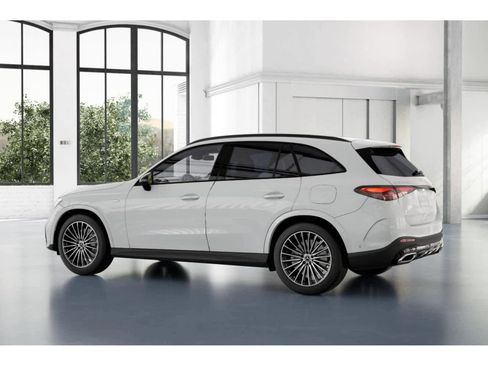 Used 2025 Mercedes-Benz GLC 350e 4MATIC image 29