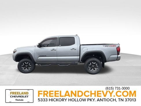 Used 2019 Toyota Tacoma TRD Off-Road image 6