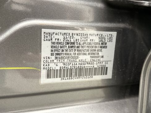 Used 2024 Nissan Sentra SV FWD image 23