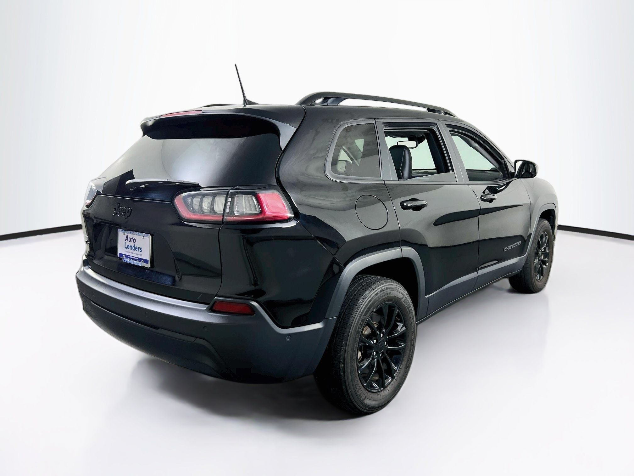 Used 2023 Jeep Cherokee Altitude Lux w/ Lux Elite Package AWD/4WD image 5