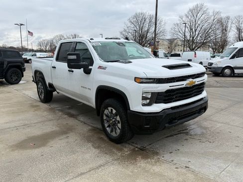New 2026 Chevrolet Silverado 2500 Custom image 1