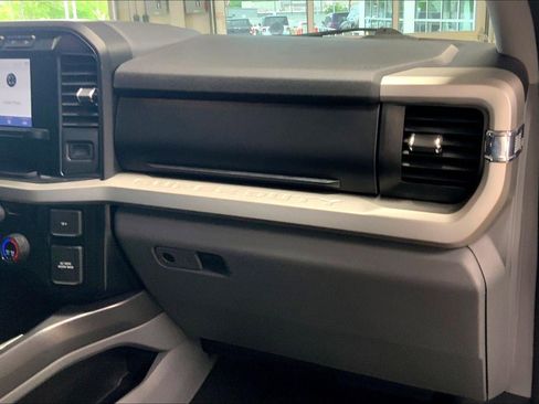 Used 2023 Ford F250 XLT AWD/4WD image 14