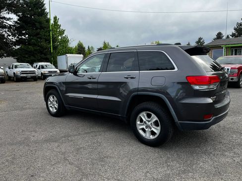 Used 2015 Jeep Grand Cherokee Laredo w/ Quick Order Package 23E AWD/4WD image 5
