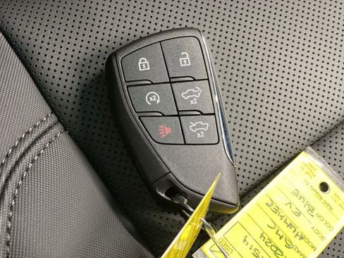 Used 2024 GMC Hummer EV 3X w/ Omega Edition image 29