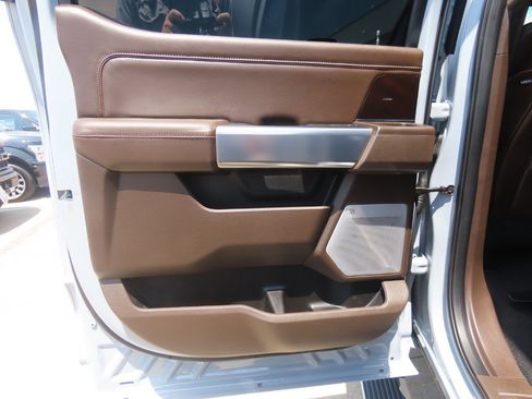Used 2025 Ford F250 King Ranch w/ Chrome Package AWD/4WD image 20