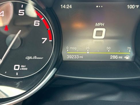 Used 2019 Alfa Romeo Giulia Ti Sport w/ Quick Order Package 22U Sport RWD image 34
