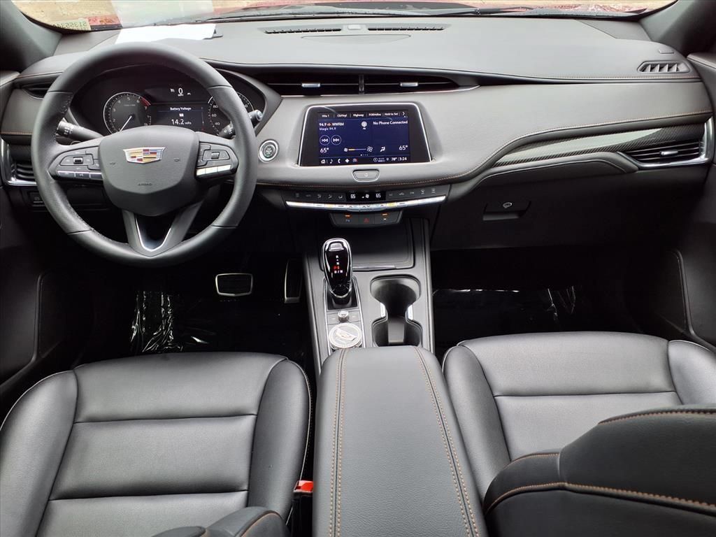 Used 2023 Cadillac XT4 Sport FWD image 15