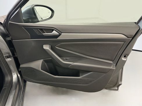 Used 2024 Volkswagen Jetta S image 32