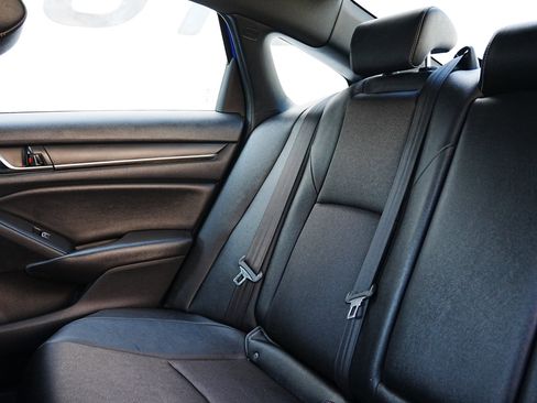 Used 2019 Honda Accord Sport image 14