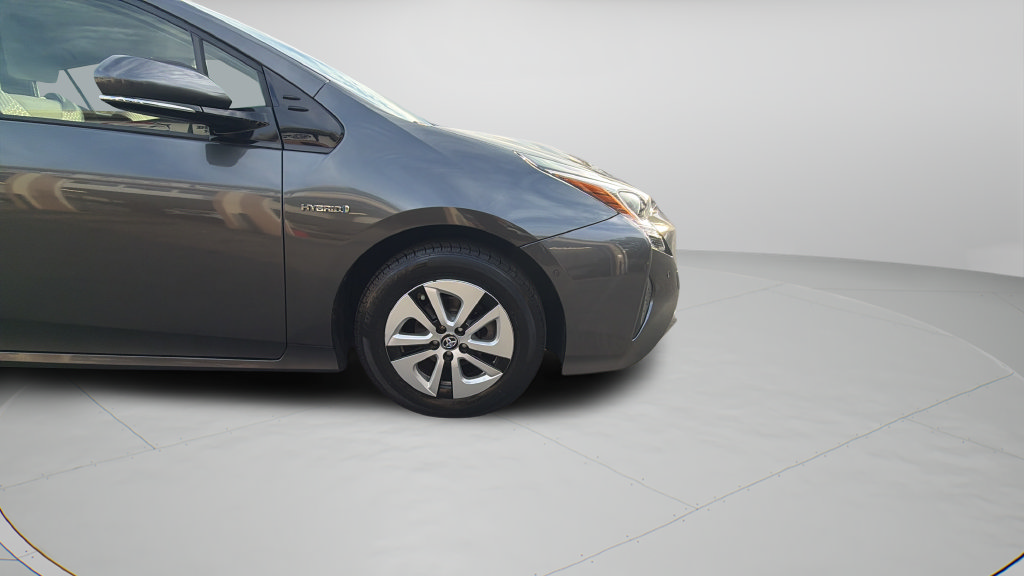 Used 2018 Toyota Prius Two w/ Prius Two Safety Plus Package FWD image 30