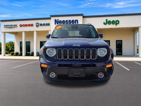 Used 2020 Jeep Renegade Latitude FWD image 2