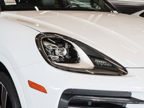 Certified 2023 Porsche Cayenne image 30