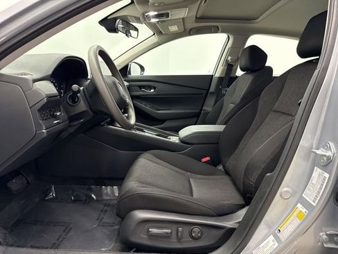 Certified 2023 Honda Accord EX image 13