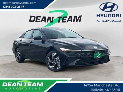Certified 2025 Hyundai Elantra SEL FWD image 1