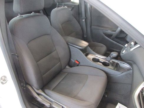 Used 2024 Chevrolet Malibu LT image 27