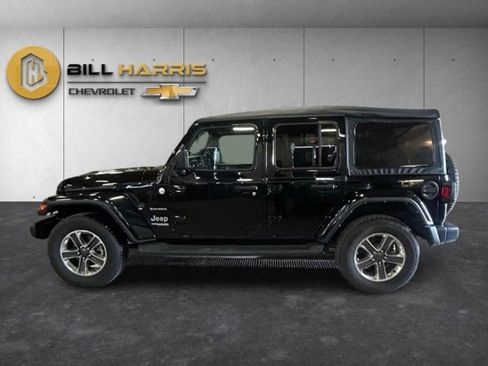Used 2022 Jeep Wrangler Unlimited Sahara image 8