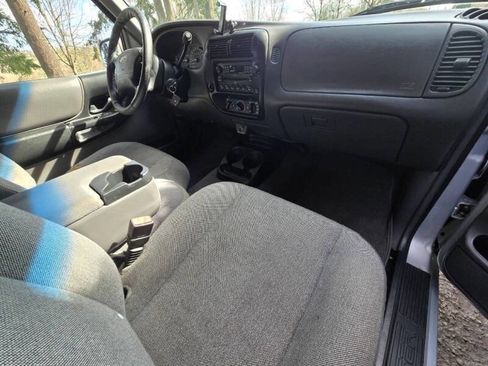 Used 2002 Ford Ranger XLT RWD image 12