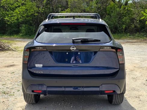 New 2026 Nissan Kicks SV w/ Charging Package image 3