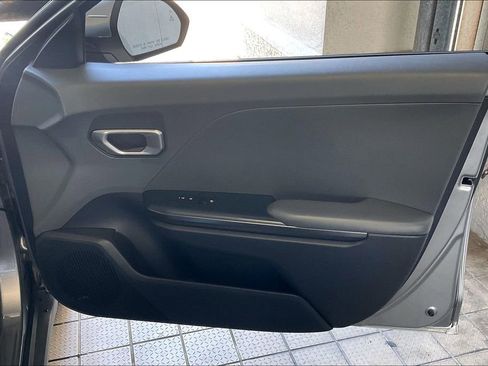 Used 2025 Kia K4 FWD image 24
