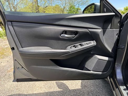 Used 2023 Nissan Sentra SV w/ All-Weather Package FWD image 8
