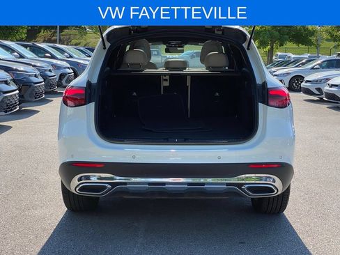 Used 2025 Mercedes-Benz GLC 300 4MATIC image 7