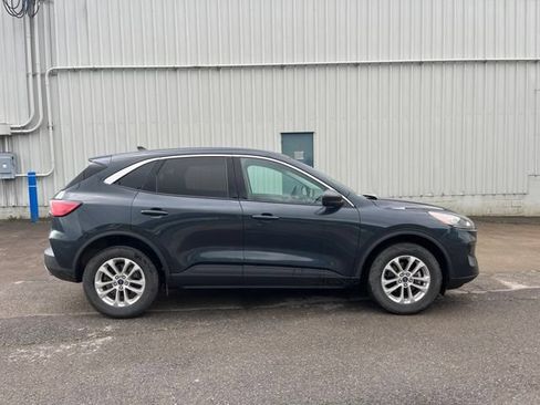 Used 2022 Ford Escape SE w/ Convenience Package AWD/4WD image 4