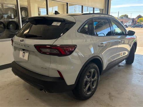 New 2025 Ford Escape ST-Line w/ Cold Weather Package image 5
