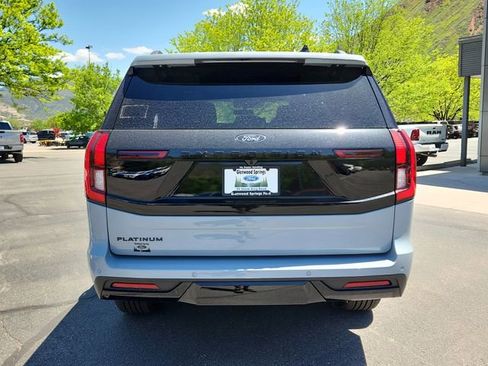New 2026 Ford Expedition Platinum w/ Stealth Performance Package AWD/4WD image 4