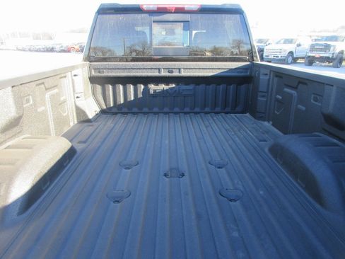 New 2026 GMC Sierra 3500 SLT w/ SLT Premium Package image 7