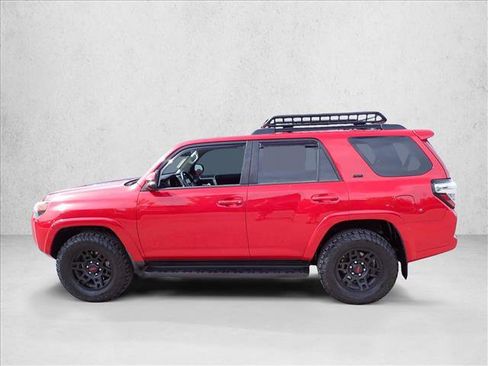 Used 2020 Toyota 4Runner SR5 Premium w/ Moonroof Package AWD/4WD image 2