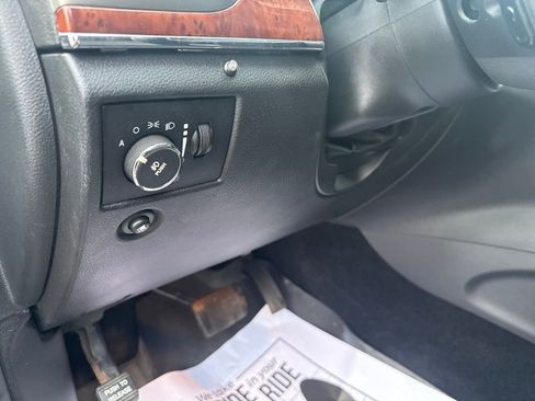 Used 2012 Jeep Grand Cherokee Limited image 16