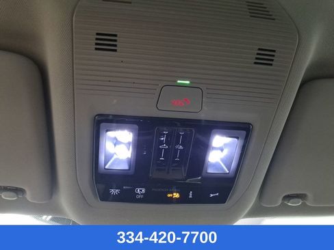 New 2026 Volkswagen Atlas SE image 17