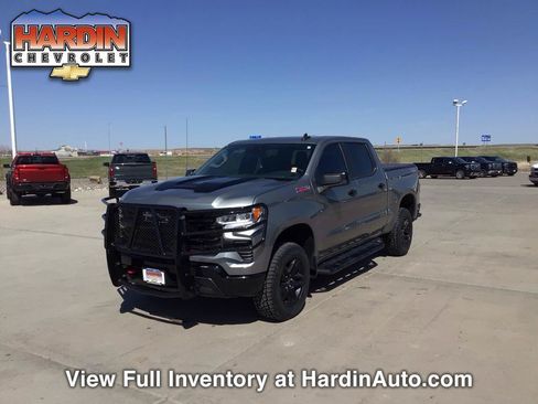 Used 2024 Chevrolet Silverado 1500 LT Trail Boss w/ Convenience Package II AWD/4WD image 1