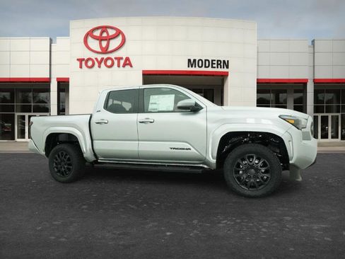 New 2026 Toyota Tacoma SR5 AWD/4WD image 16