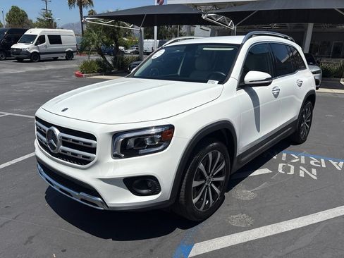 Certified 2022 Mercedes-Benz GLB 250 image 3